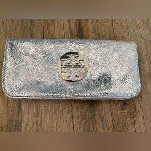 Tory Burch Metallic Silver Wallet